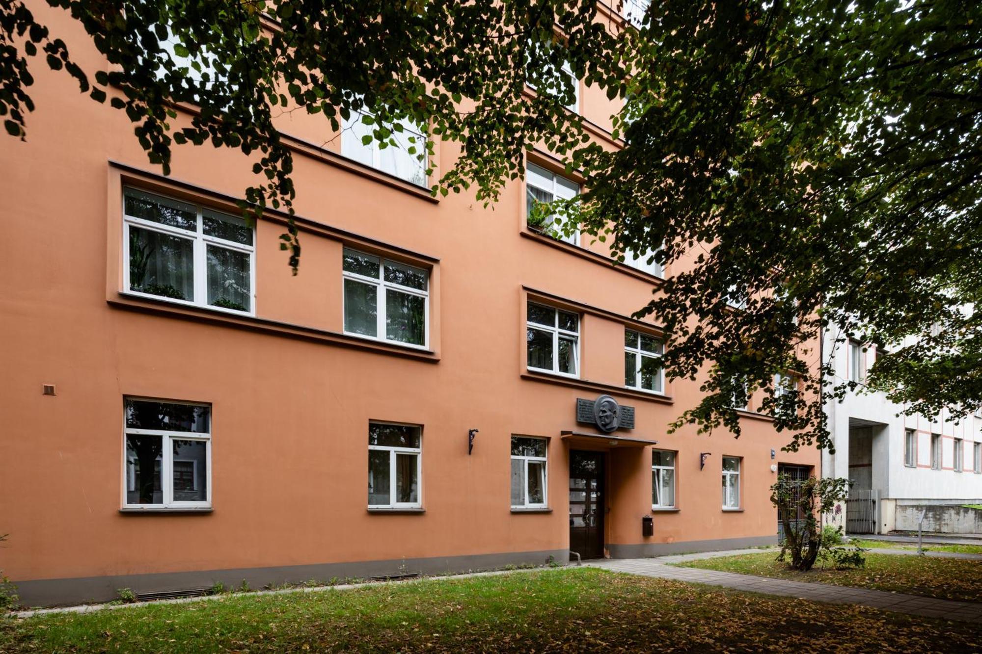 Embassy Center With Parking * Рига