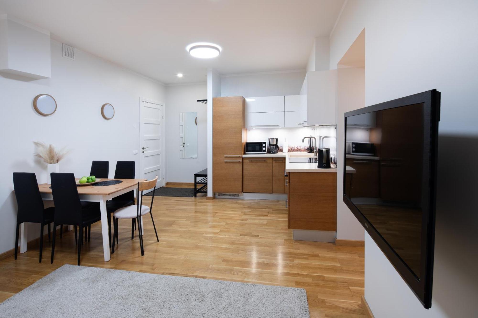 Апартаменти Embassy Center With Parking Рига